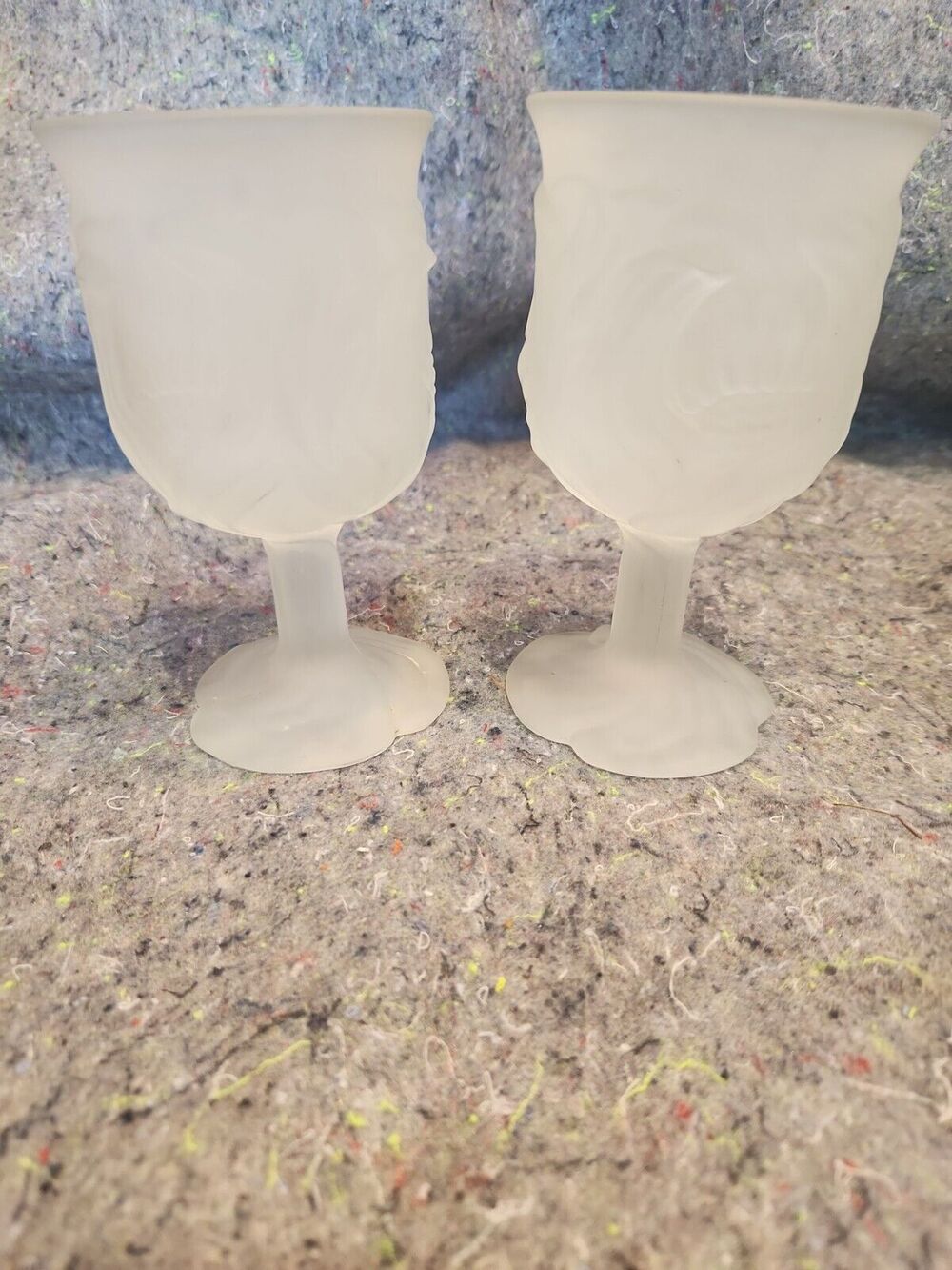 2 Avon Flower Frost White Frosted Goblet Wine Glass Votive 1979 Leaf Pattern